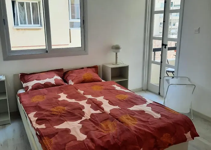 Modern 3br Family In Quiet Drosia With Balcony アパート