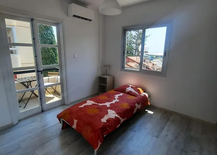 アパート Modern 3br Family In Quiet Drosia With Balcony *